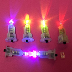 맘아트 발광칩B LED전구 4개 3색 무지개점멸 작은집 입체별